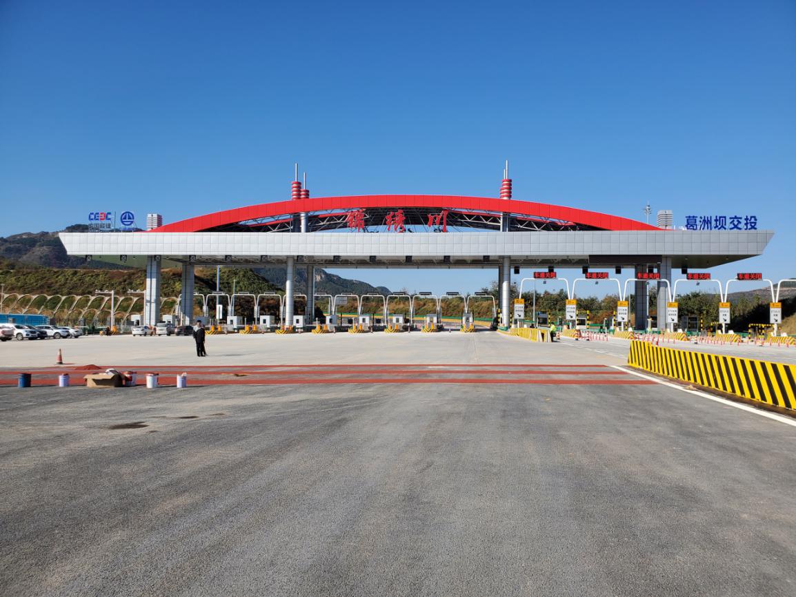 济南至泰安高速公路机电工程施工